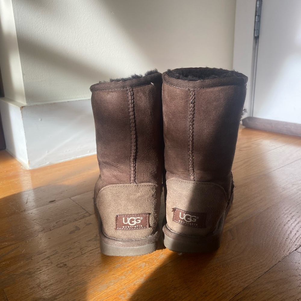 Classic Short UGGs in great condition